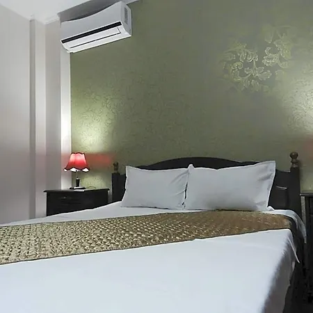Marinii Hotel Bucharest